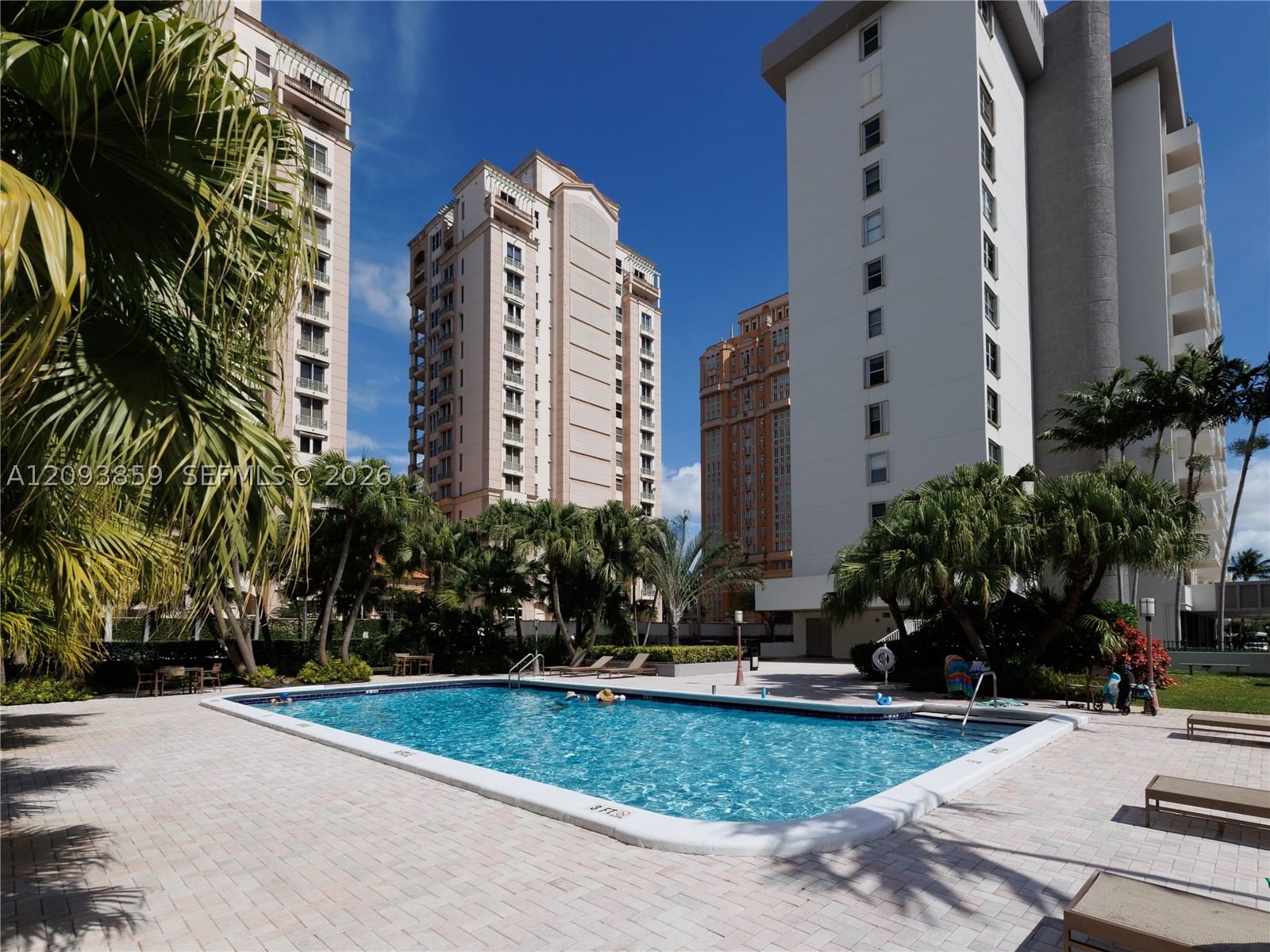 Real estate property located at 625 Biltmore Way #203, Miami-dade, Gables Plaza Condo, Coral Gables, FL