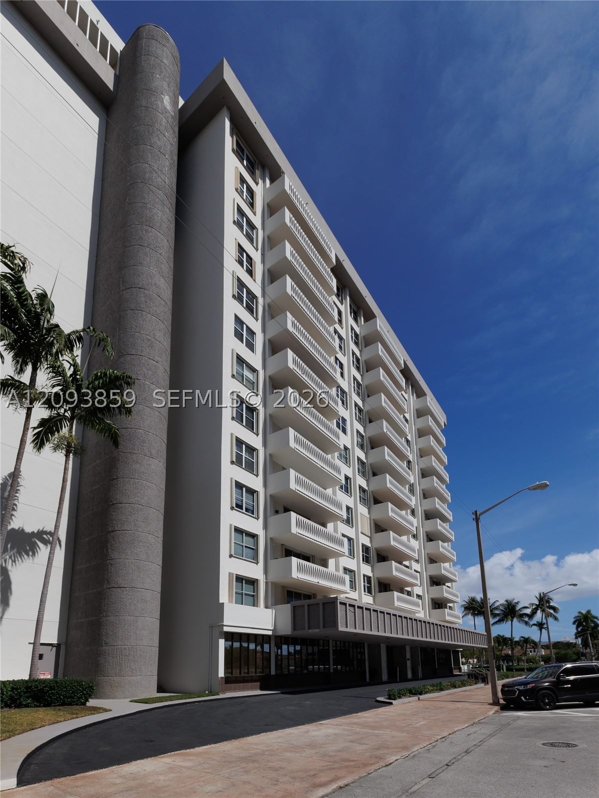 Real estate property located at 625 Biltmore Way #203, Miami-dade, Gables Plaza Condo, Coral Gables, FL