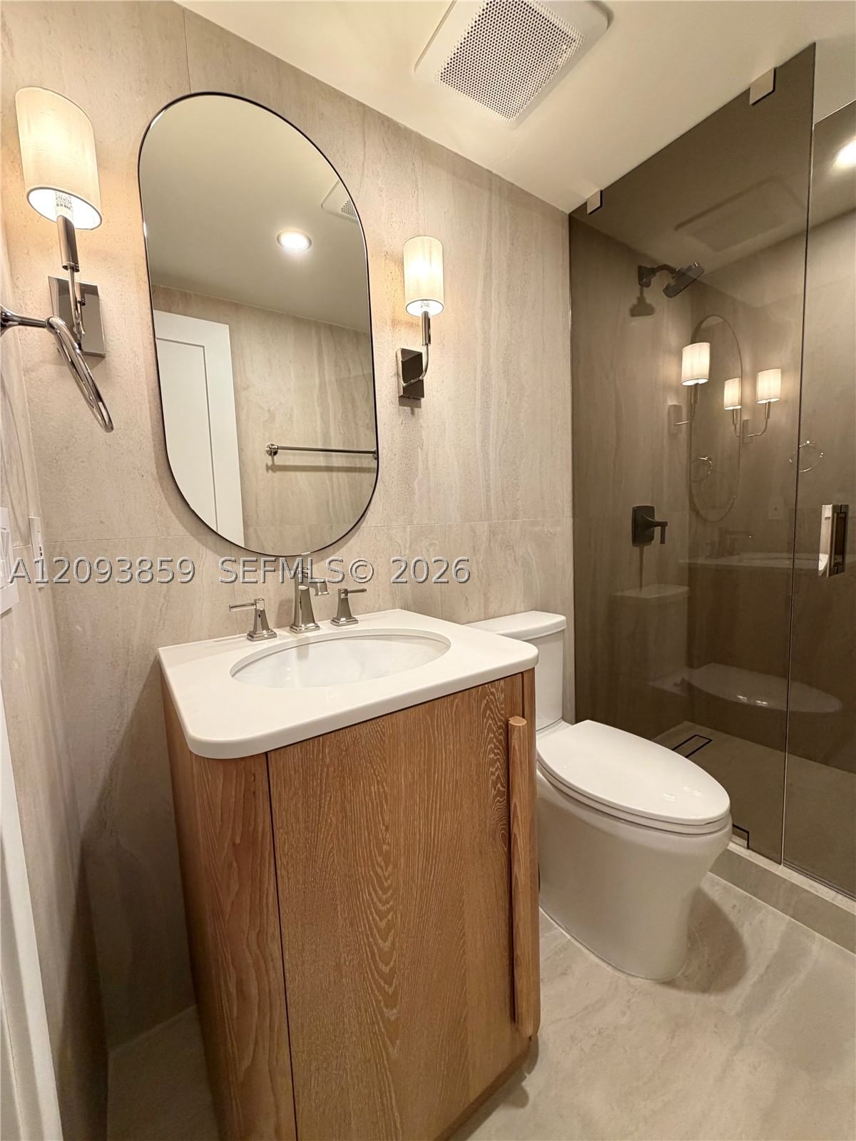 Real estate property located at 625 Biltmore Way #203, Miami-dade, Gables Plaza Condo, Coral Gables, FL