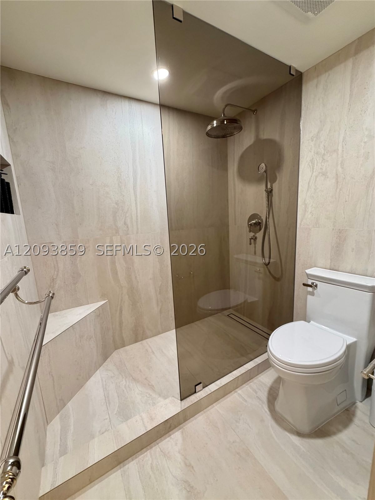Real estate property located at 625 Biltmore Way #203, Miami-dade, Gables Plaza Condo, Coral Gables, FL