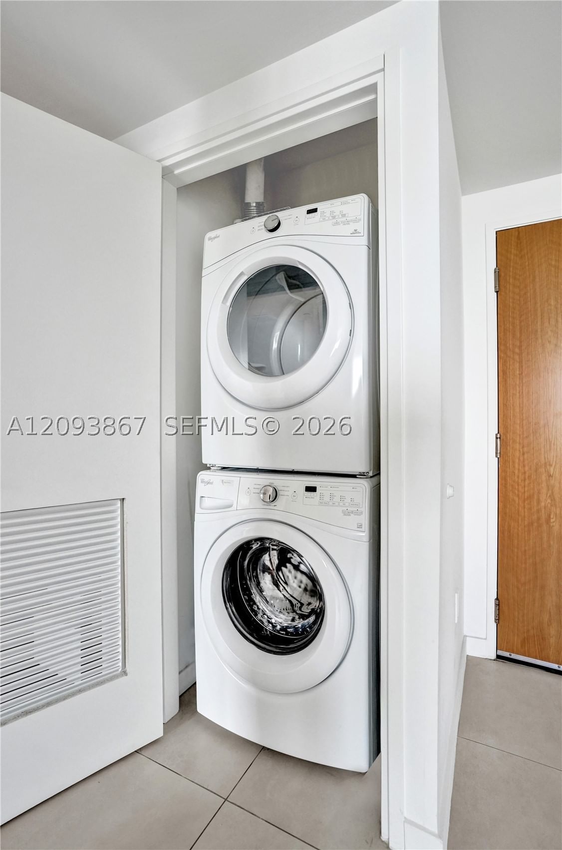 Real estate property located at 401 Birch Rd #1212, Broward, Tiffany House Condo, Fort Lauderdale, FL