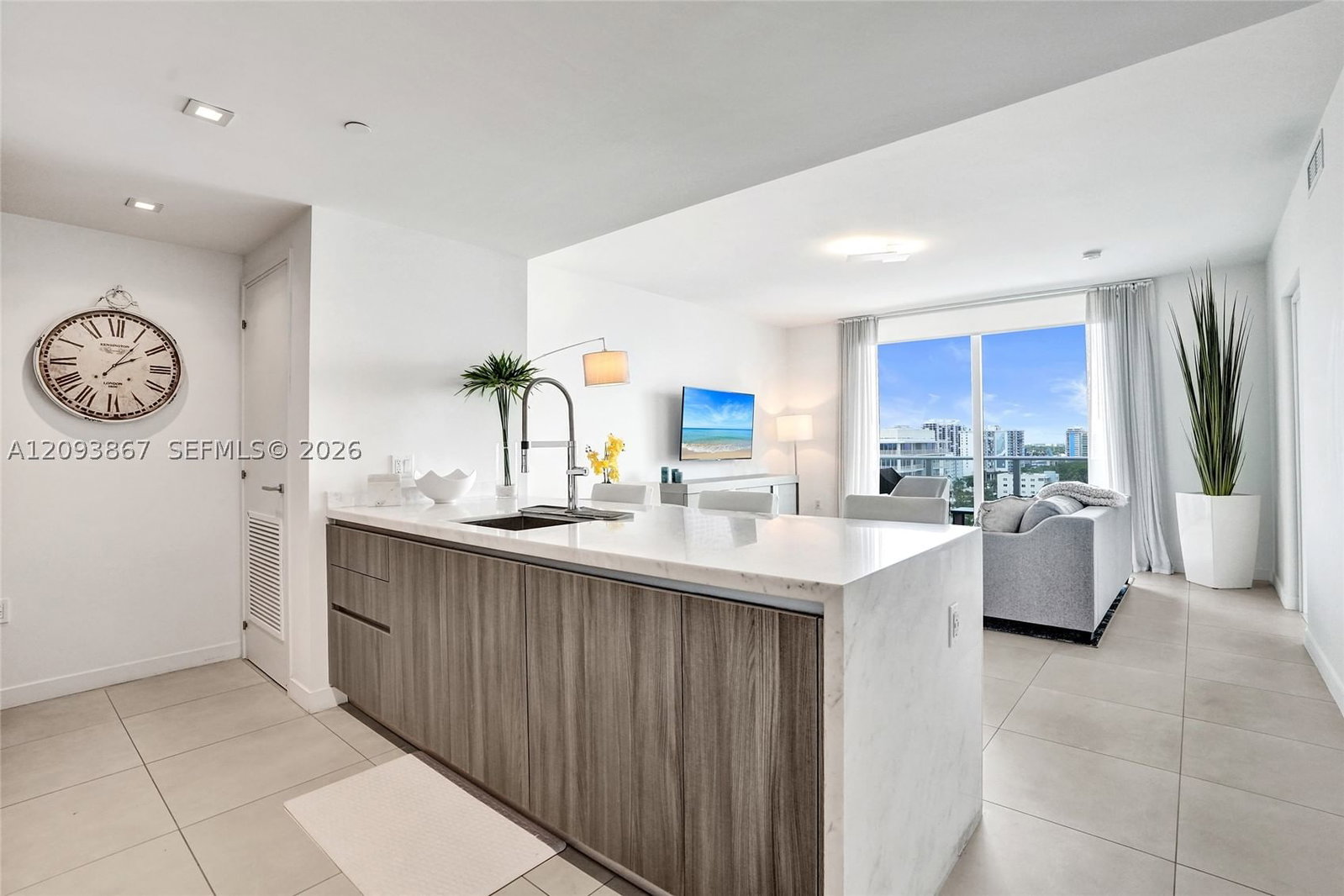 Real estate property located at 401 Birch Rd #1212, Broward, Tiffany House Condo, Fort Lauderdale, FL