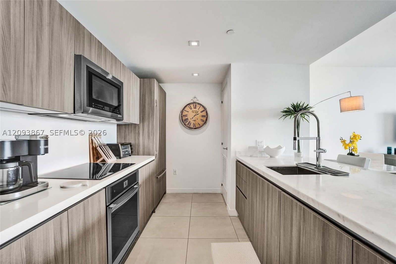 Real estate property located at 401 Birch Rd #1212, Broward, Tiffany House Condo, Fort Lauderdale, FL