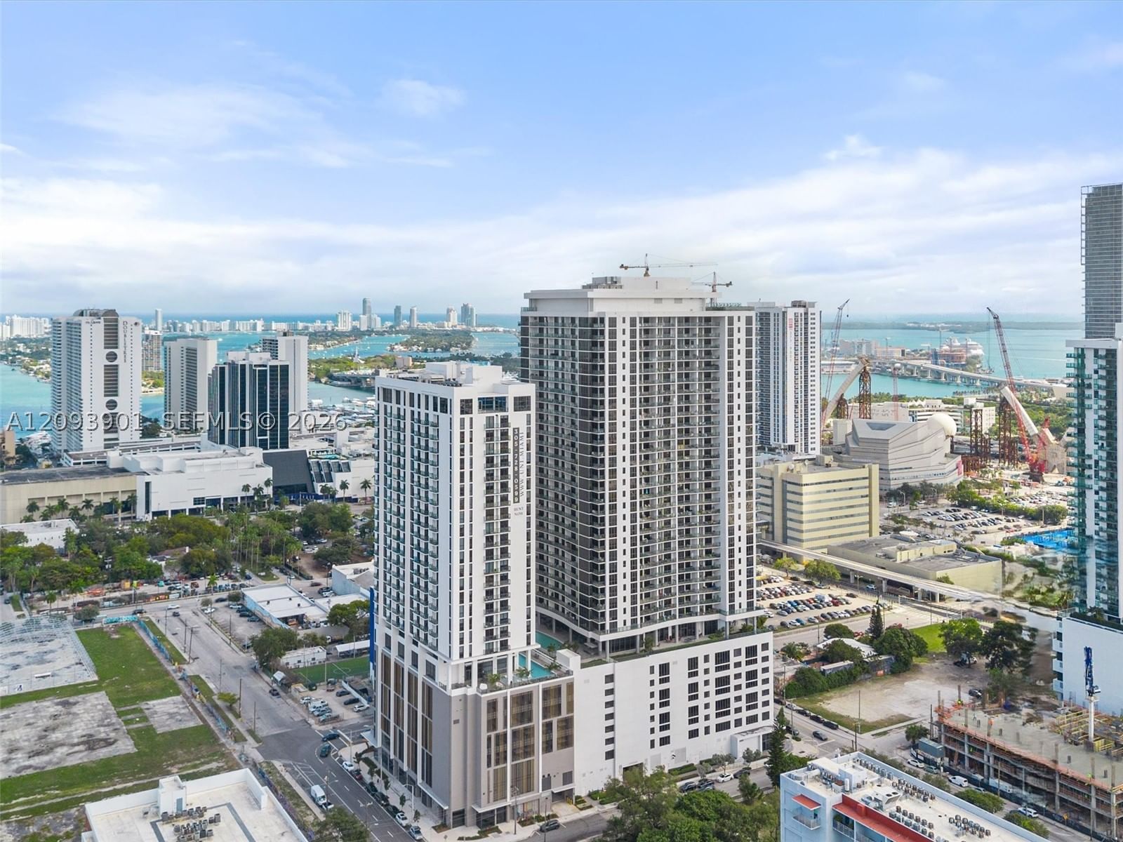 Real estate property located at 1600 1st Ave #2509, Miami-dade, Canvas Condo, Miami, FL