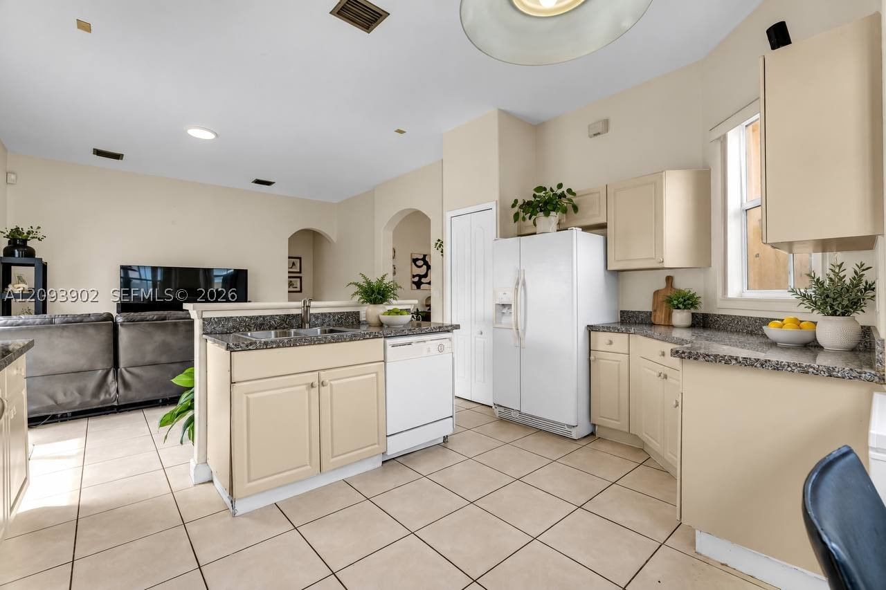 Real estate property located at , Miami-dade, Century Gardens, Hialeah, FL