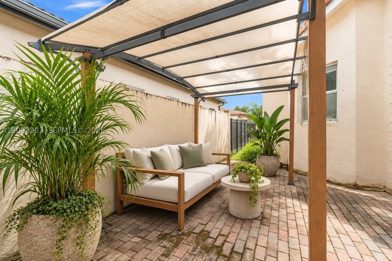 Real estate property located at , Miami-dade, Century Gardens, Hialeah, FL