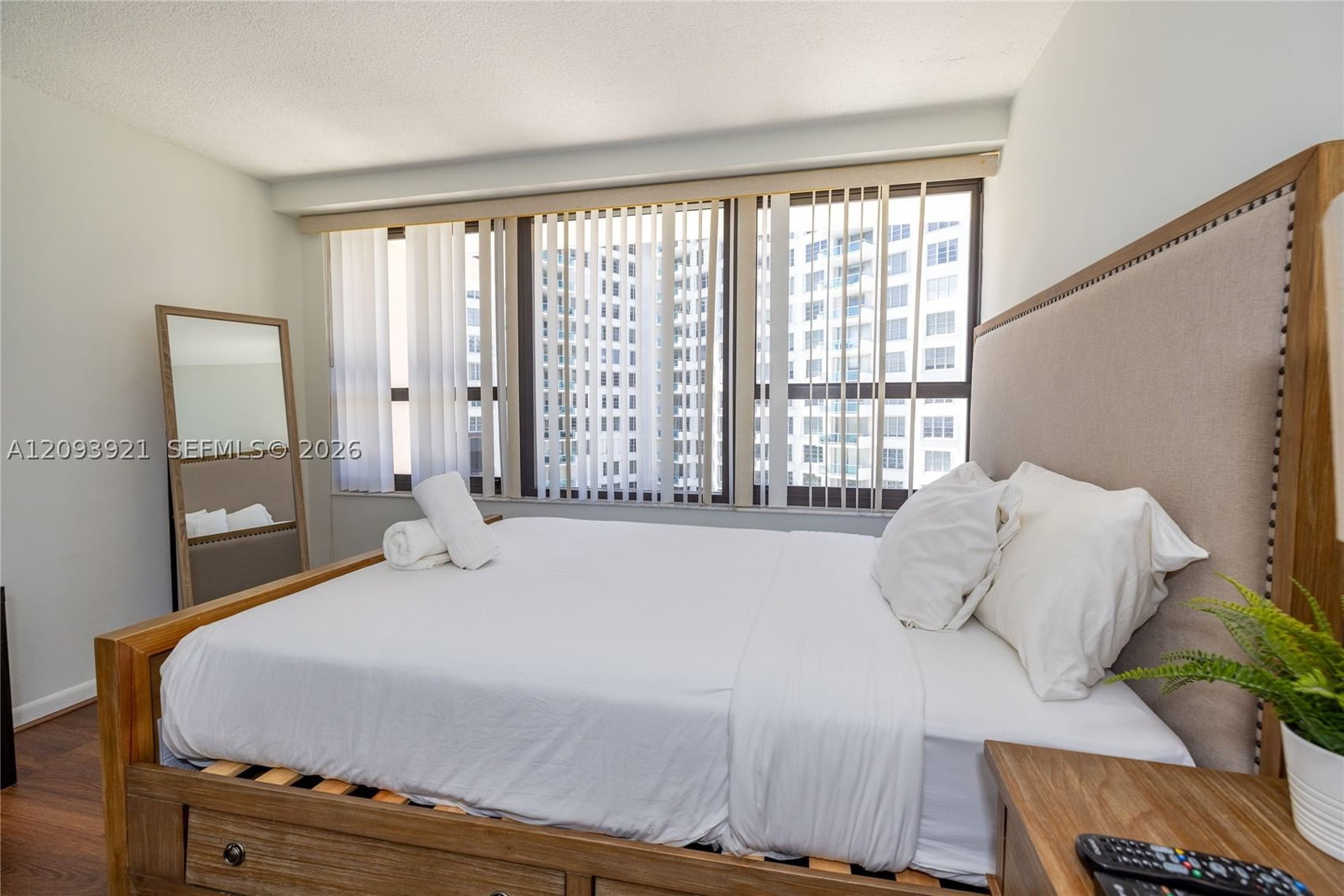 Real estate property located at 5225 Collins Ave #1114, Miami-dade, The Alexander Condo, Miami Beach, FL