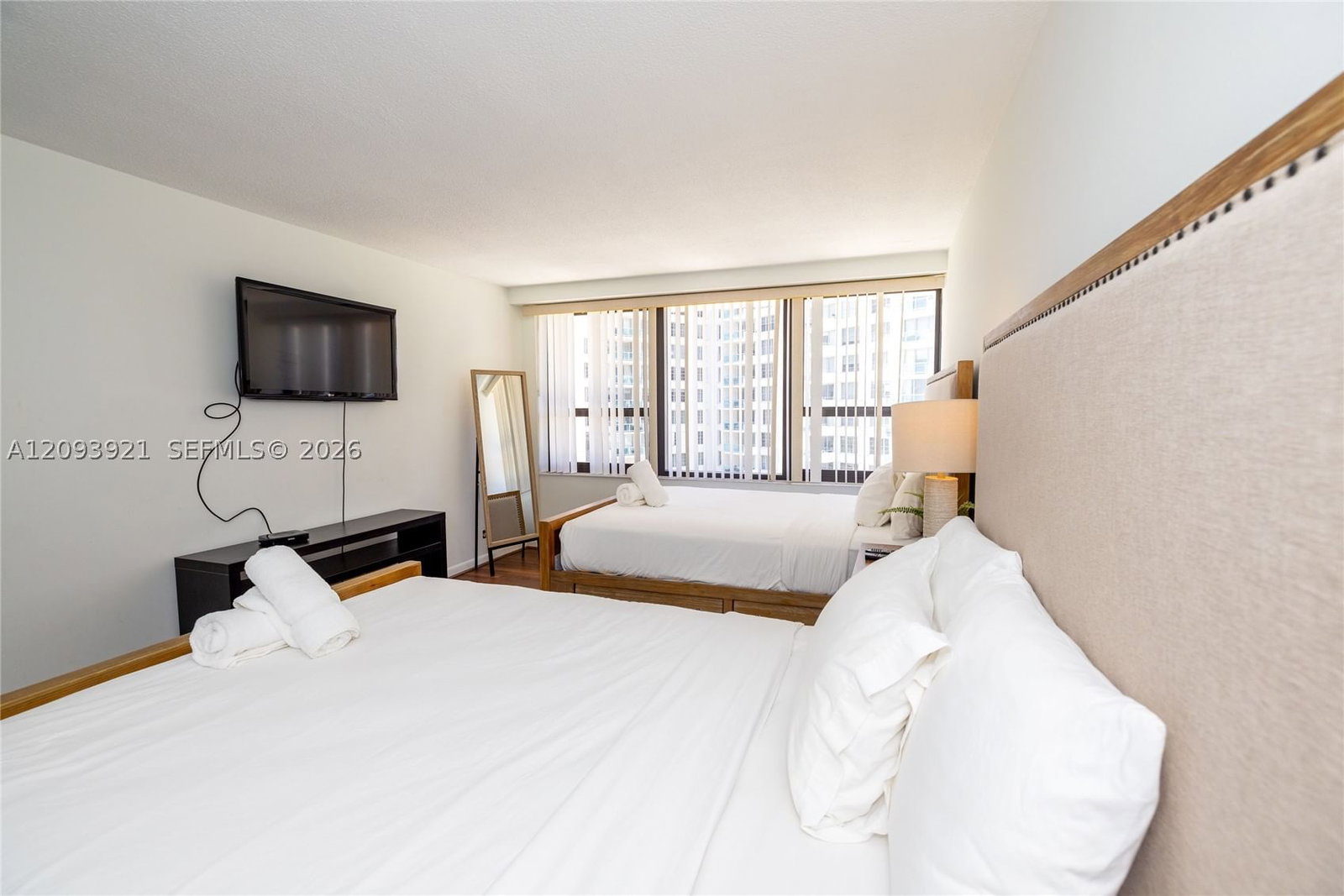 Real estate property located at 5225 Collins Ave #1114, Miami-dade, The Alexander Condo, Miami Beach, FL