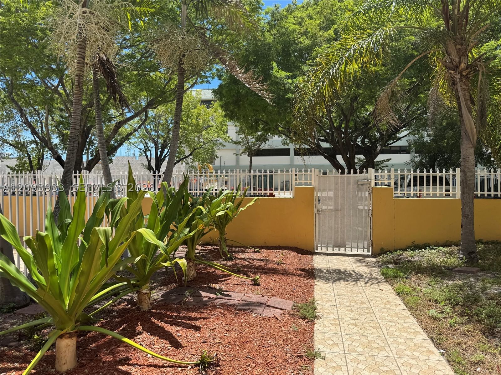 Real estate property located at 1851 168th St A2, Miami-dade, The Palms 51 Condo, North Miami Beach, FL