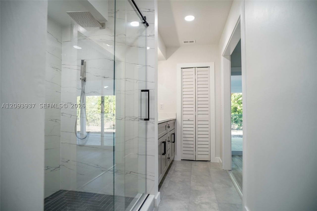 Real estate property located at 2801 flora ave N, Lee, Lehigh Acres, Lehigh Acres, FL