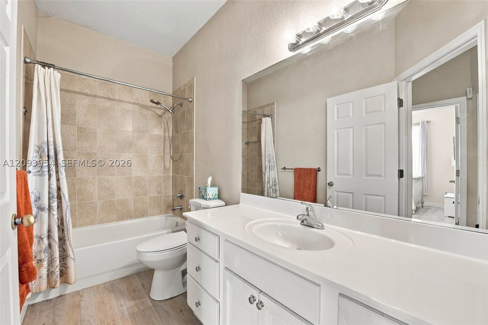 Real estate property located at 1025 207th Ter, Miami-dade, Ives Dairy Townhomes, Miami, FL