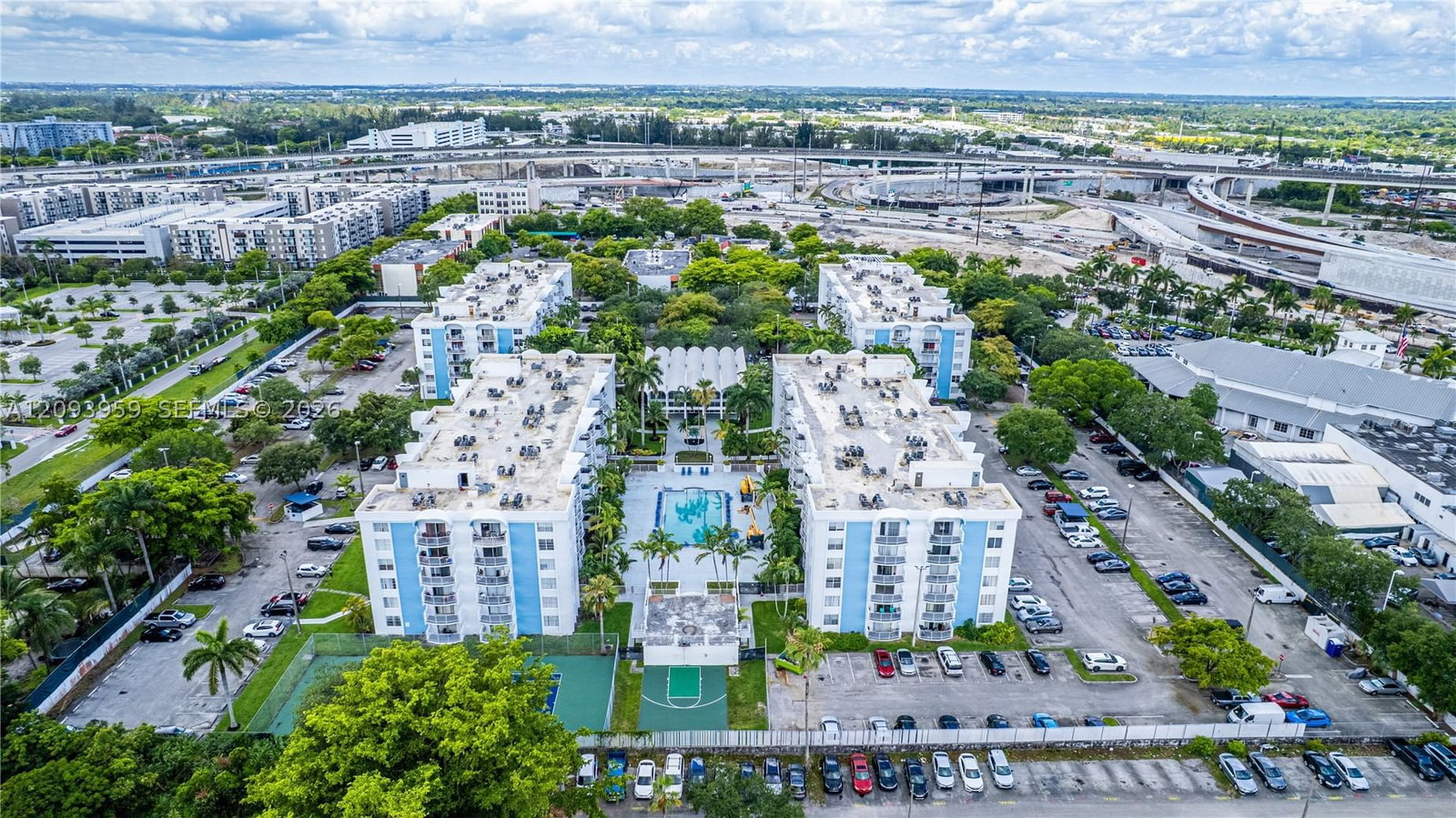 Real estate property located at 482 165th St Rd A-201, Miami-dade, Montecarlo Condo, Miami, FL