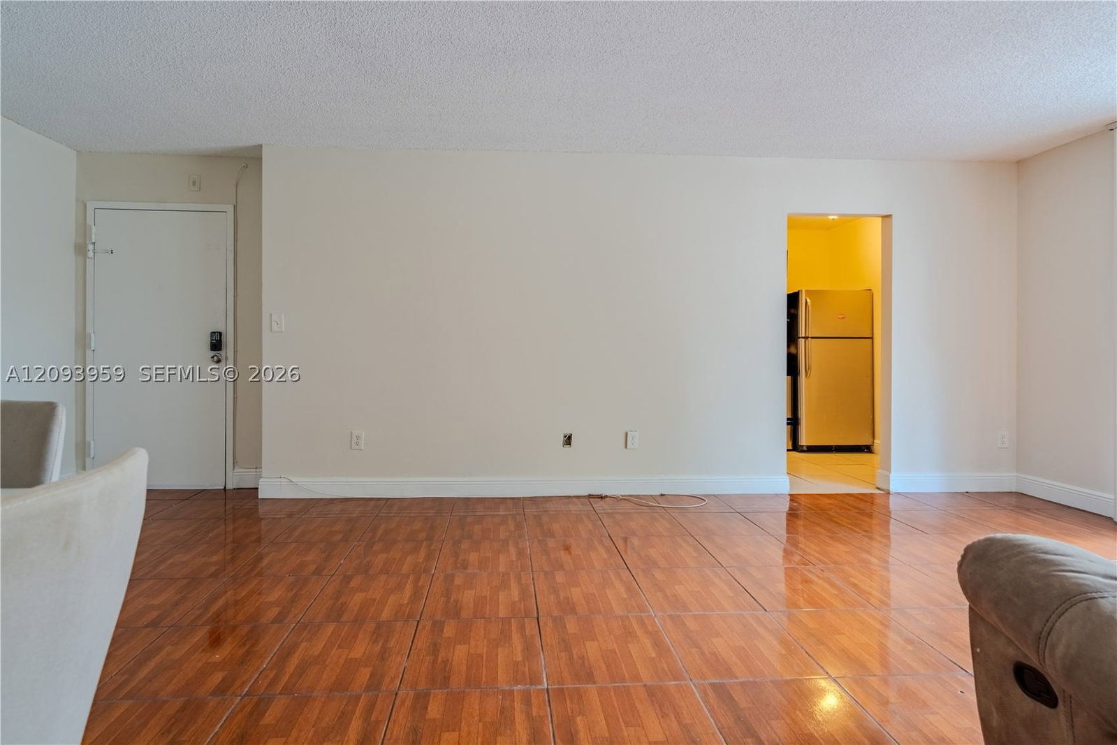 Real estate property located at 482 165th St Rd A-201, Miami-dade, Montecarlo Condo, Miami, FL