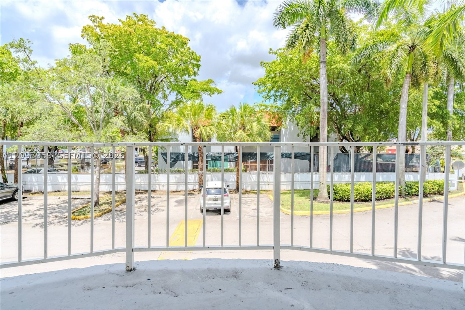 Real estate property located at 482 165th St Rd A-201, Miami-dade, Montecarlo Condo, Miami, FL