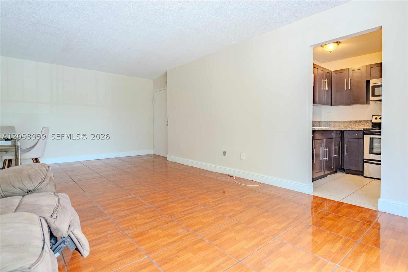 Real estate property located at 482 165th St Rd A-201, Miami-dade, Montecarlo Condo, Miami, FL