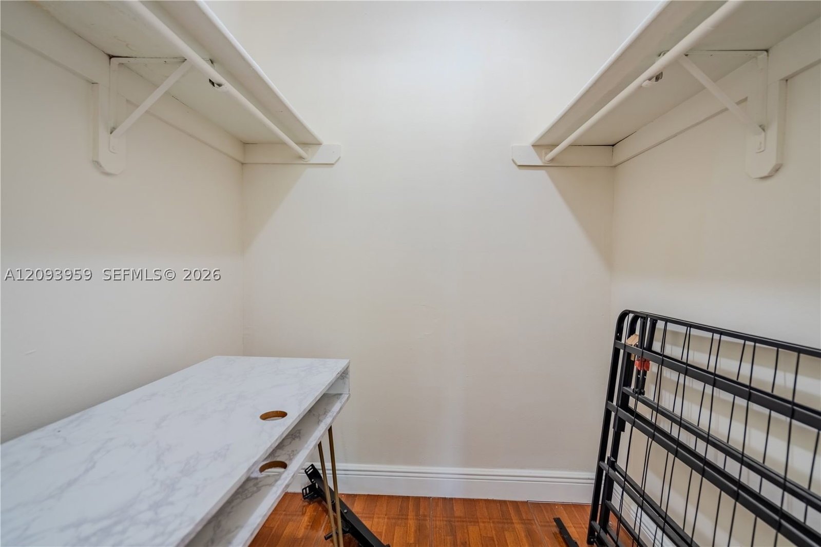 Real estate property located at 482 165th St Rd A-201, Miami-dade, Montecarlo Condo, Miami, FL
