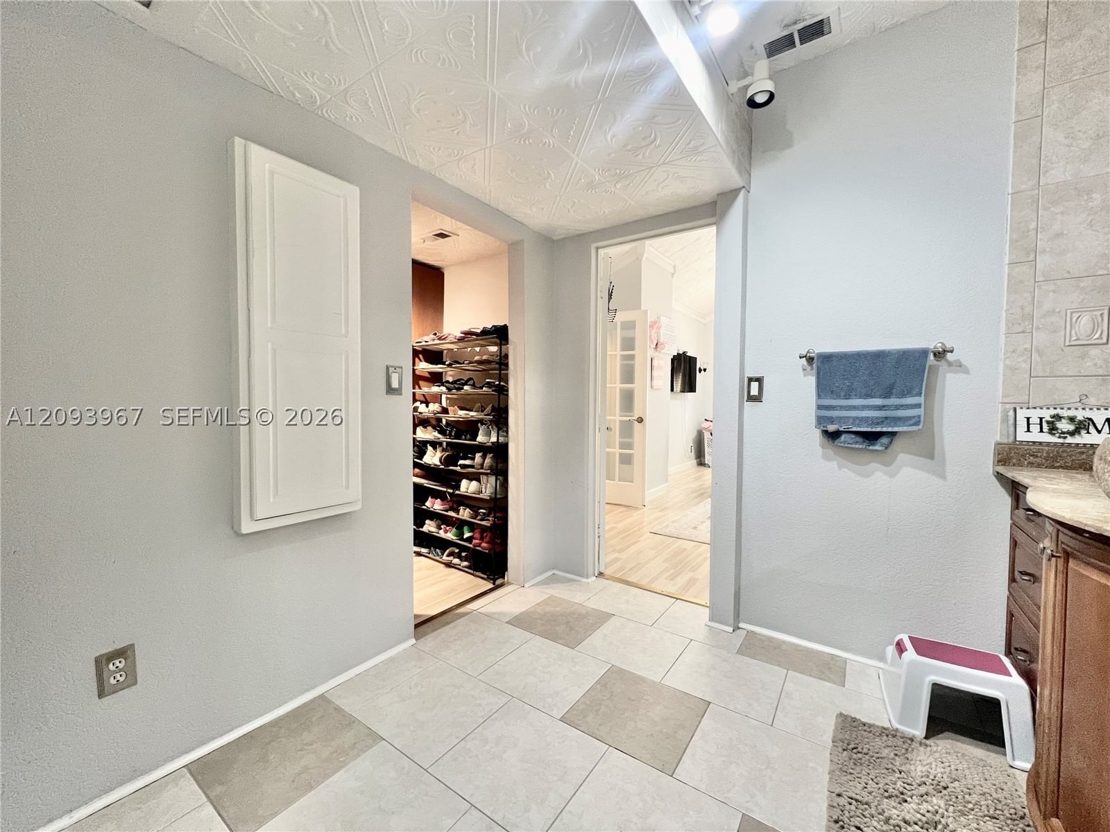 Real estate property located at 3318 103rd Ave, Broward, Countryside At Welleby, Sunrise, FL
