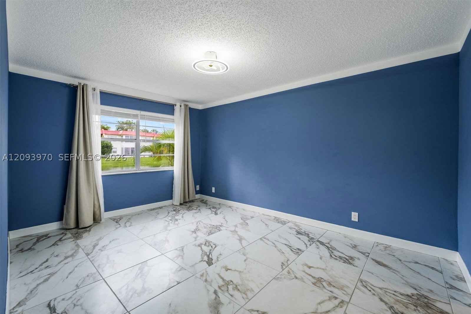 Real estate property located at 236 Lake Dora Dr #236, Palm Beach, Golden Lakes Village Cond, West Palm Beach, FL