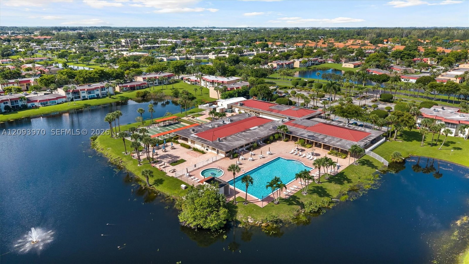 Real estate property located at 236 Lake Dora Dr #236, Palm Beach, Golden Lakes Village Cond, West Palm Beach, FL
