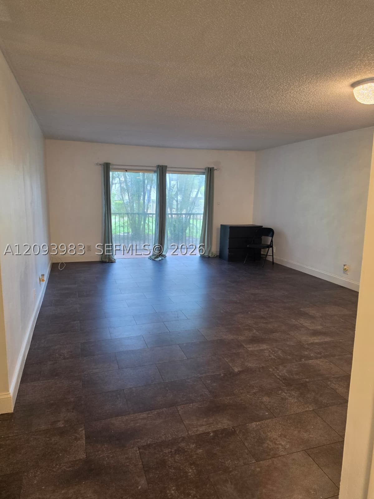 Real estate property located at 5961 Falls Cir Dr #109, Broward, The Falls Of Inverrary, Lauderhill, FL