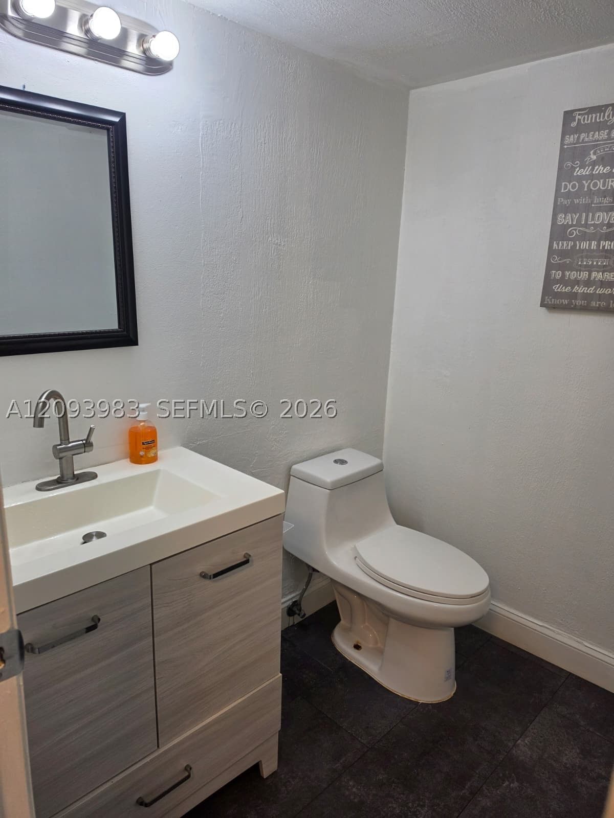 Real estate property located at 5961 Falls Cir Dr #109, Broward, The Falls Of Inverrary, Lauderhill, FL