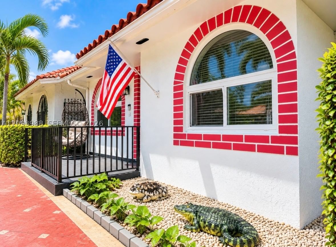 Real estate property located at 5920 20th Ln, Miami-dade, Michelle Jardins, Hialeah, FL