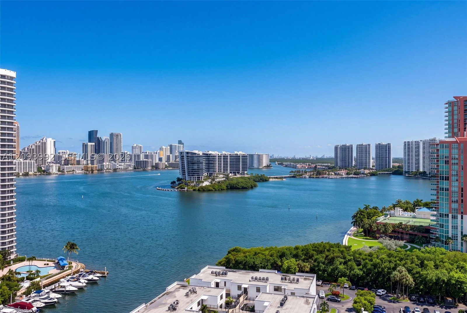 Real estate property located at 3400 192nd St #2012, Miami-dade, Mystic Pointe Tower 600 C, Aventura, FL