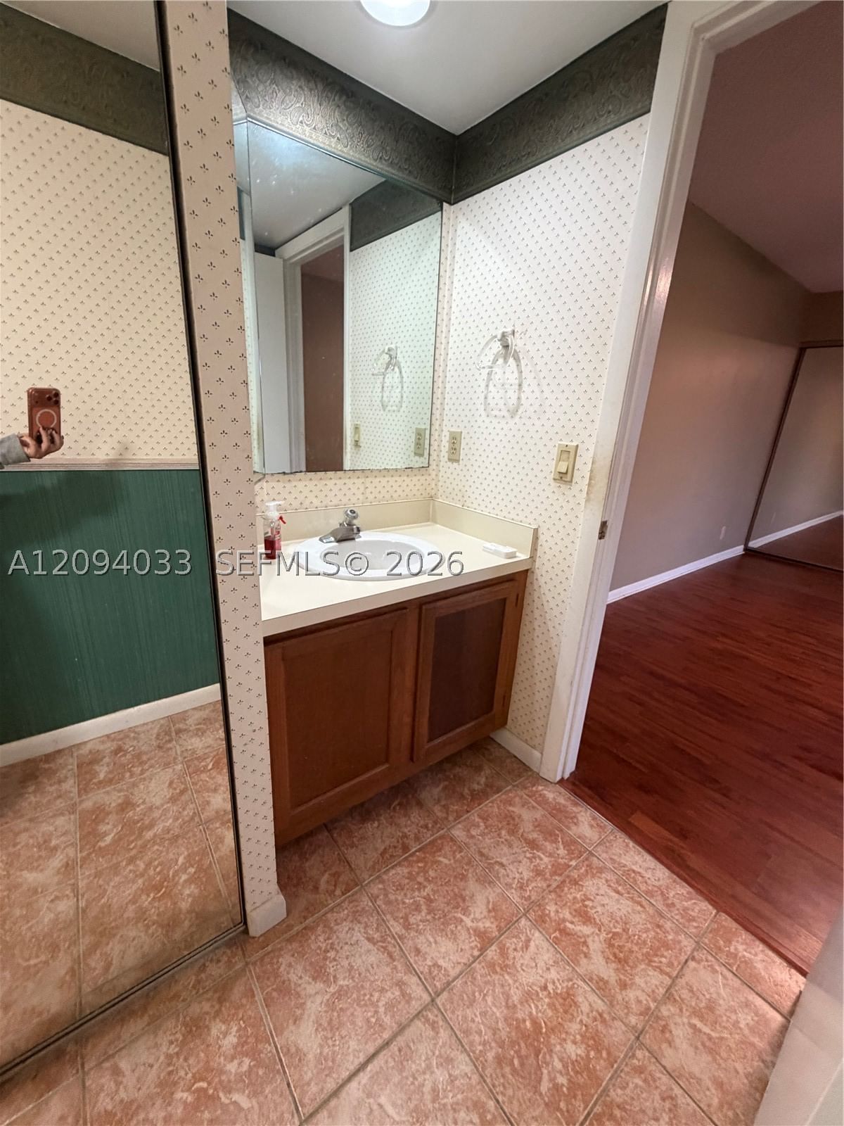 Real estate property located at 2564 Lakeview Ct, Broward, Rock Creek Phase Two, Cooper City, FL