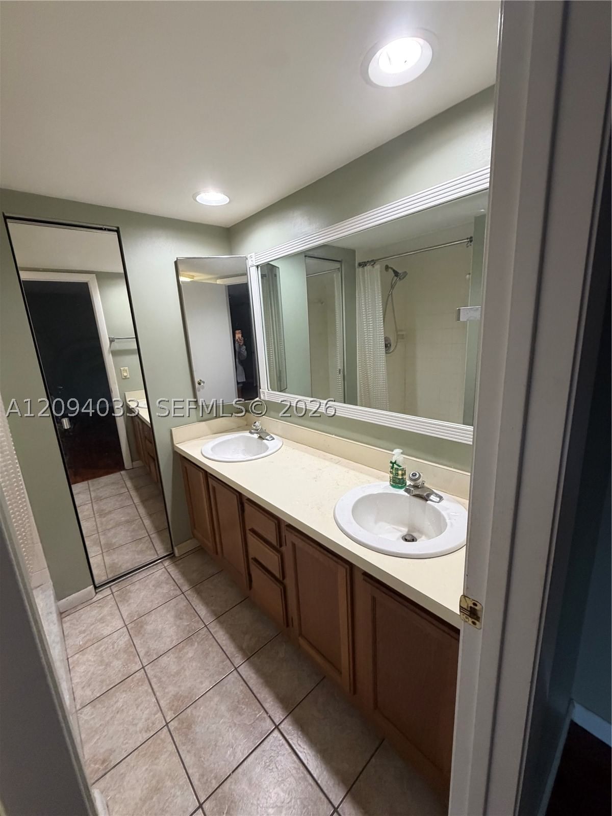 Real estate property located at 2564 Lakeview Ct, Broward, Rock Creek Phase Two, Cooper City, FL
