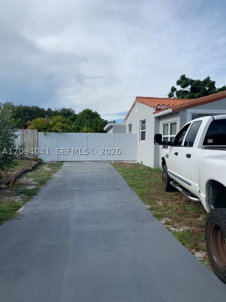 Real estate property located at 2471 Dewey St, Broward, Washington Heights, Hollywood, FL