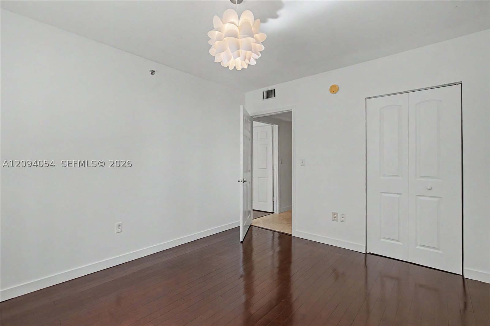 Real estate property located at 8888 Collins Ave #115, Miami-dade, Surfside Palms Condo, Surfside, FL