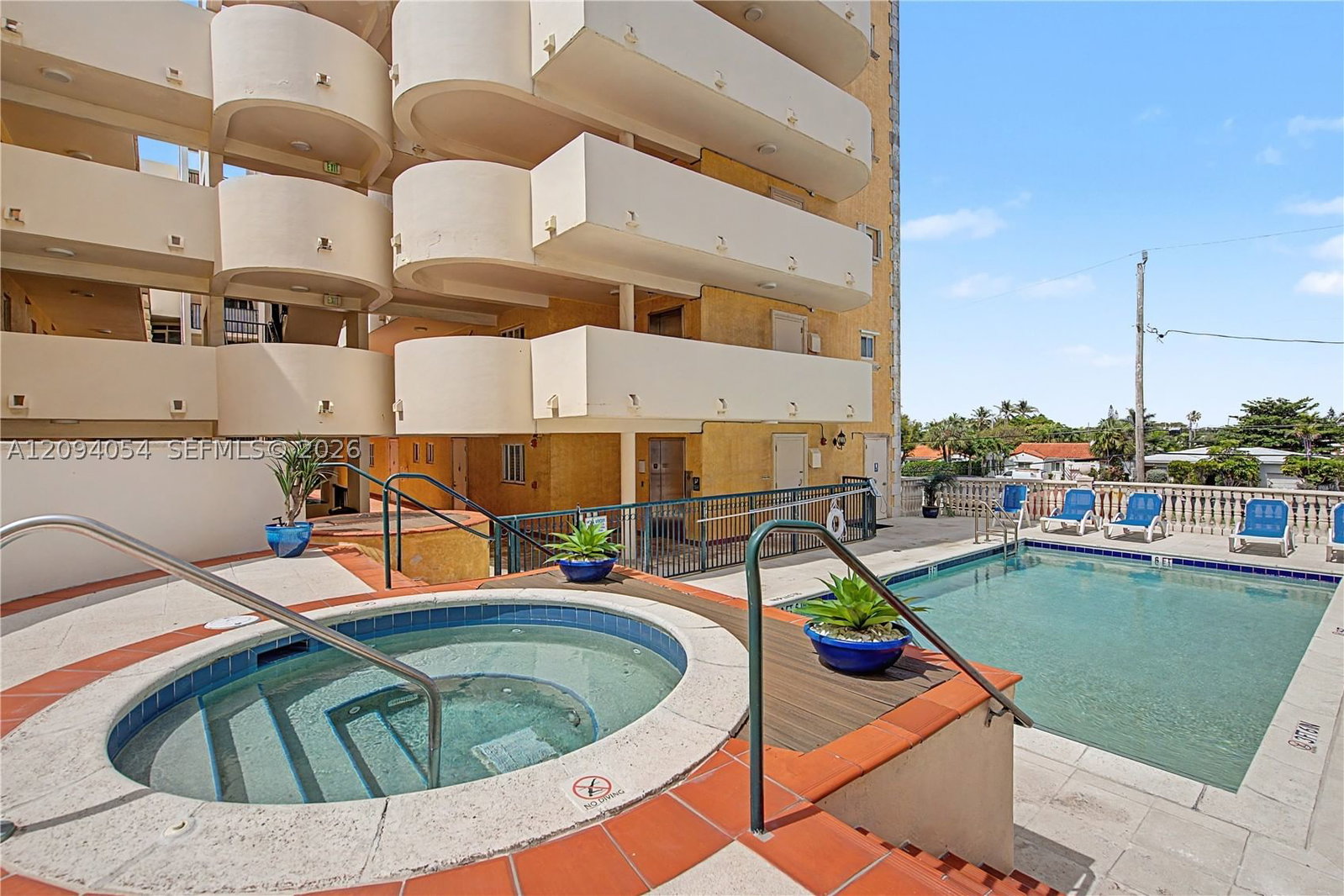 Real estate property located at 8888 Collins Ave #115, Miami-dade, Surfside Palms Condo, Surfside, FL