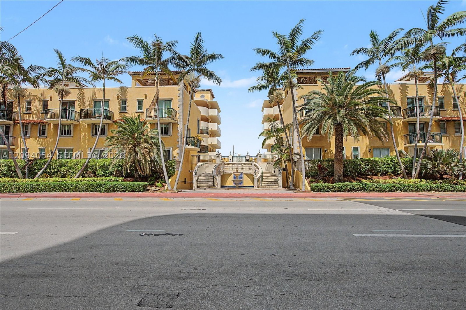 Real estate property located at 8888 Collins Ave #115, Miami-dade, Surfside Palms Condo, Surfside, FL