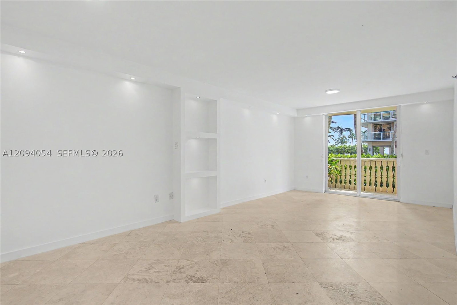 Real estate property located at 8888 Collins Ave #115, Miami-dade, Surfside Palms Condo, Surfside, FL