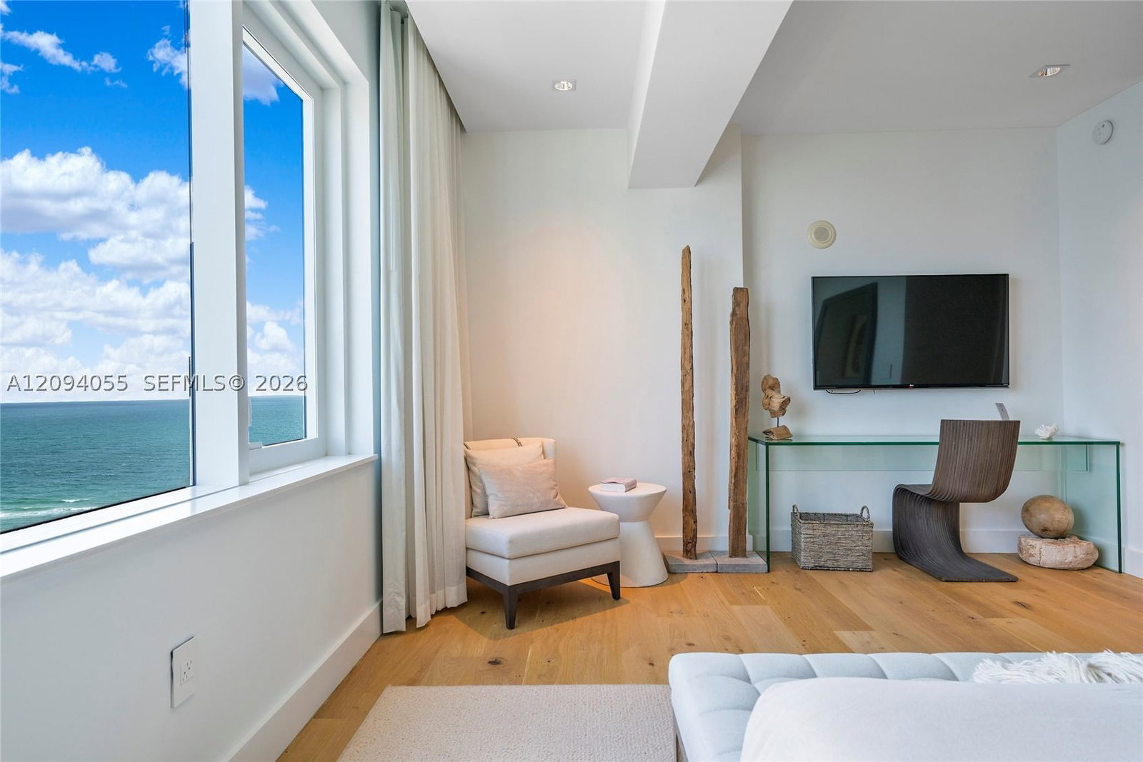 Real estate property located at 102 24th St PH-1607, Miami-dade, 2399 Collins Avenue, Miami Beach, FL