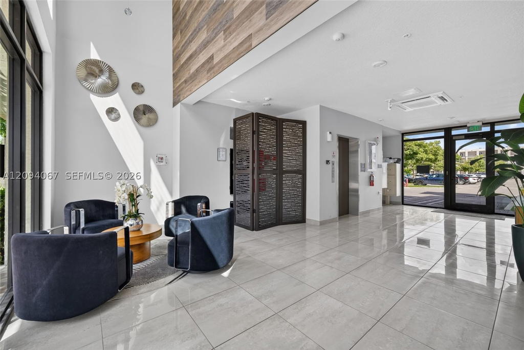 Real estate property located at 8167 41st St E-208, Miami-dade, Downtown Doral South Phas, Doral, FL