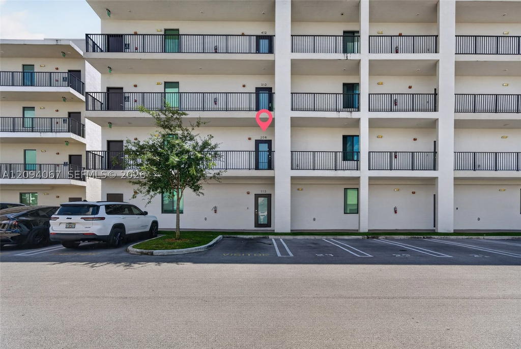 Real estate property located at 8167 41st St E-208, Miami-dade, Downtown Doral South Phas, Doral, FL