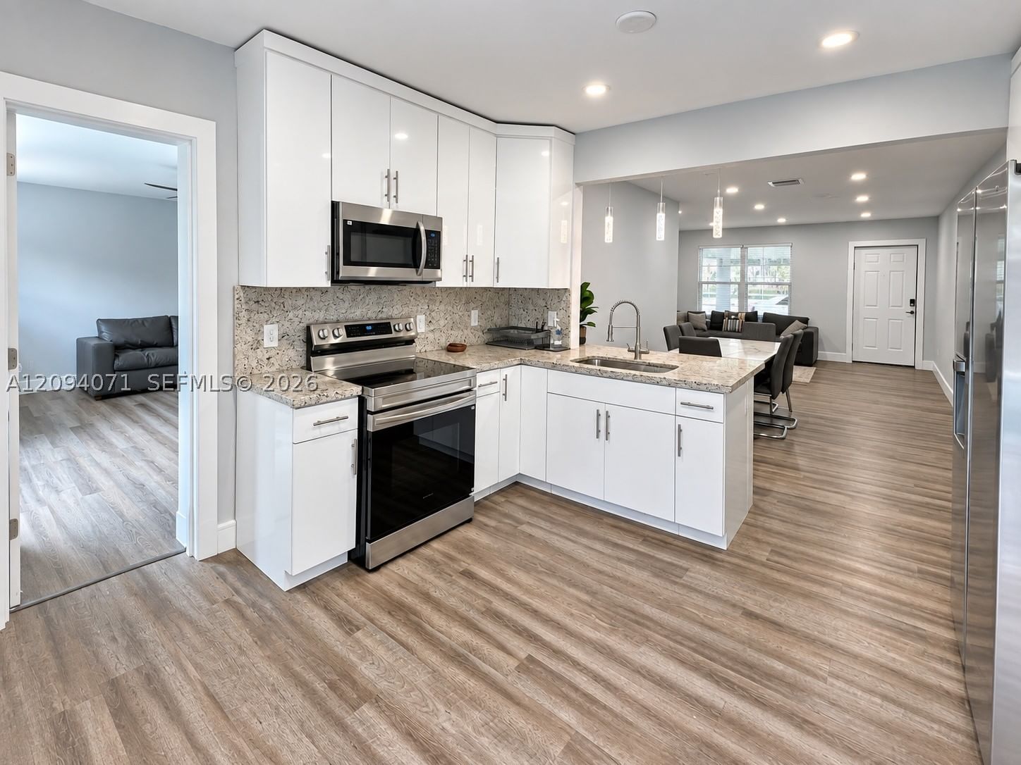 Real estate property located at 6831 Sheridan St, Broward, Driftwood Acres No 7, Hollywood, FL