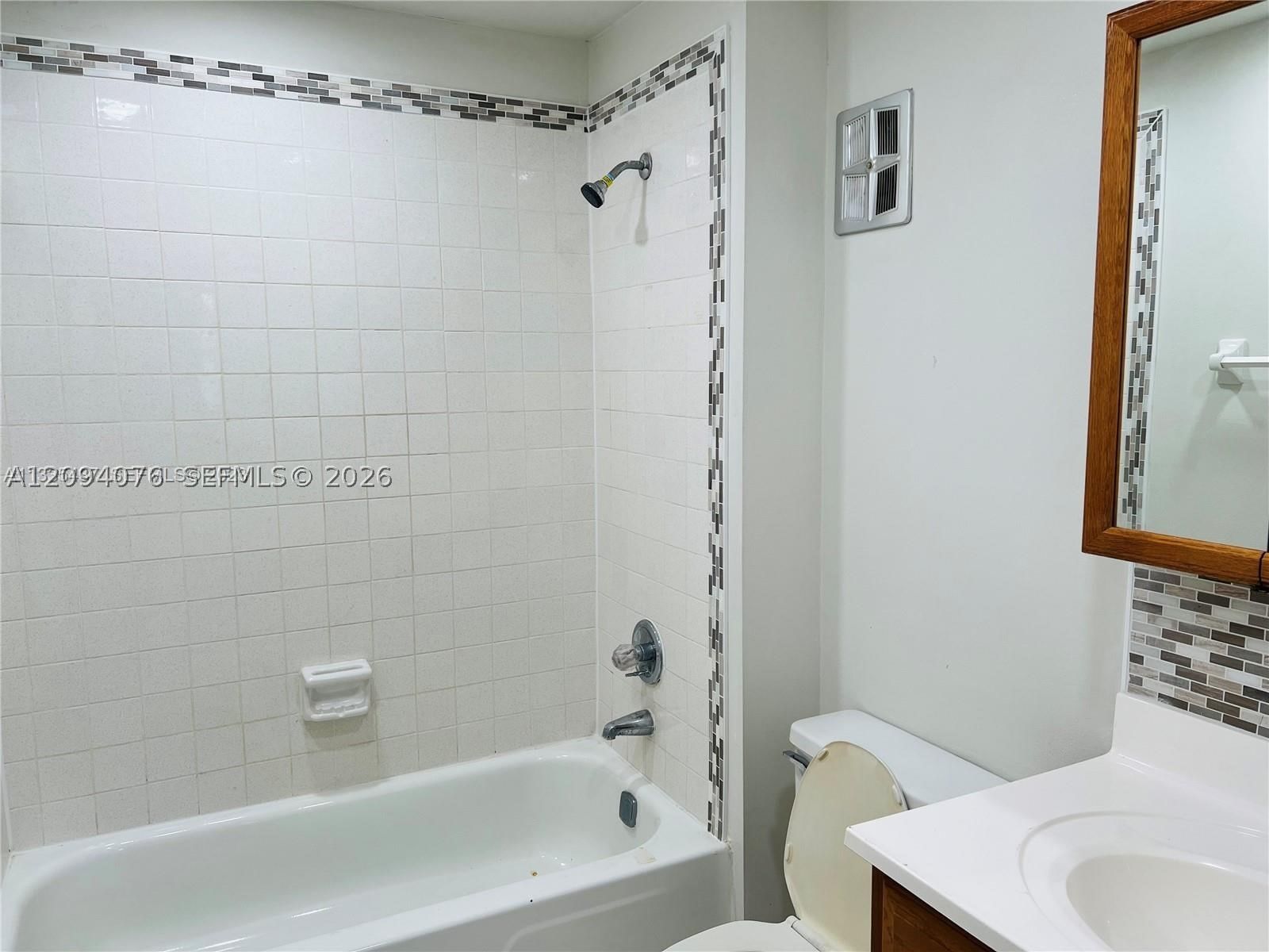 Real estate property located at 8025 Colony Cir S #210, Broward, Versailles Gardens Condo, Tamarac, FL