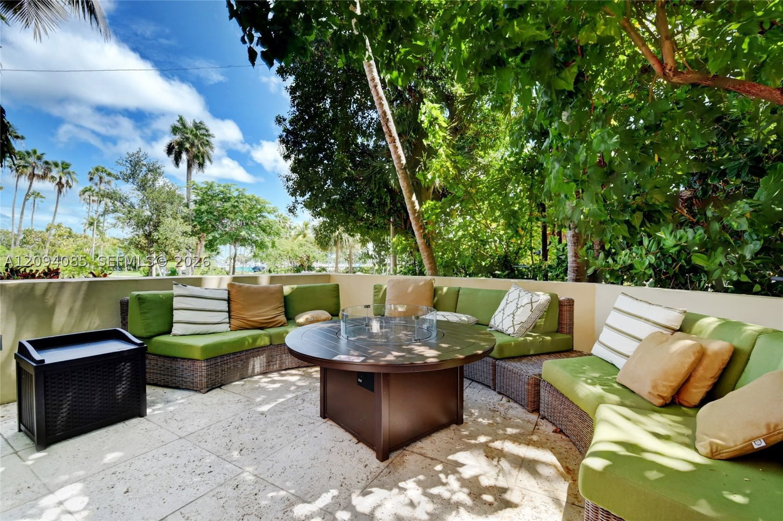 Real estate property located at 2951 Bayshore Dr #512, Miami-dade, The Mutiny Condo, Miami, FL