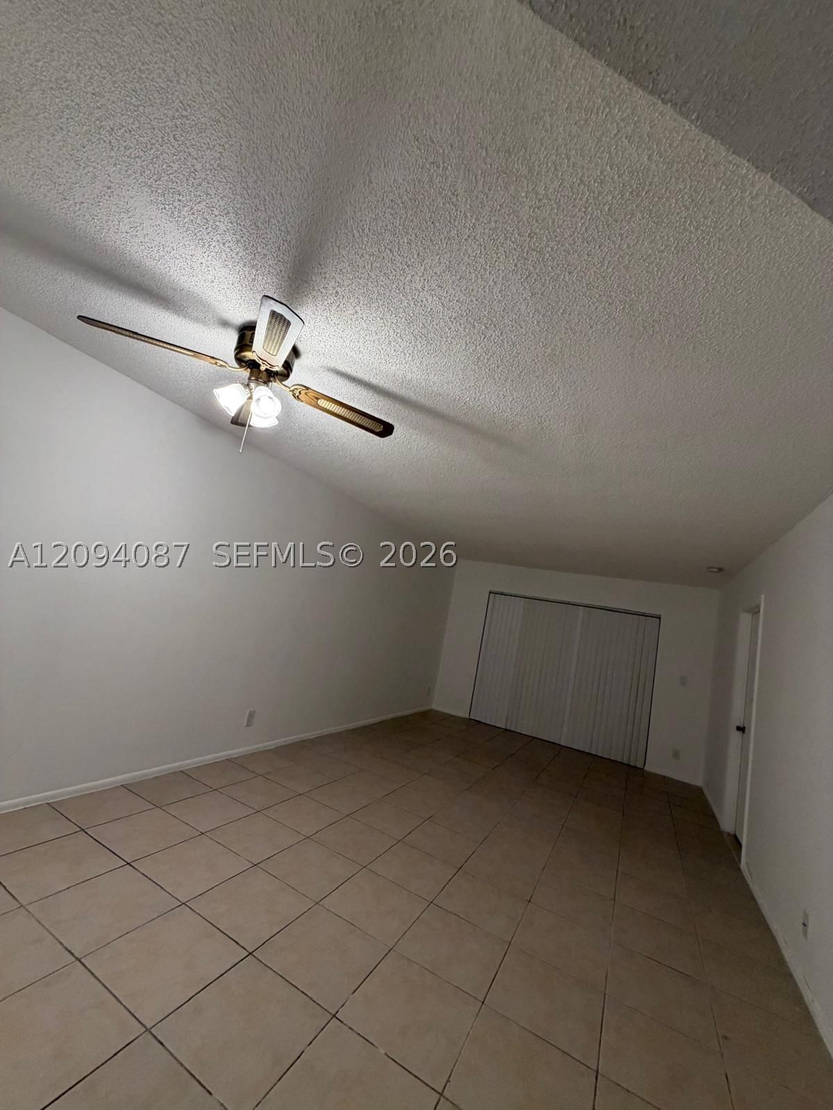 Real estate property located at 7825 Fairview Dr #202, Broward, Versailles Gardens Condo, Tamarac, FL
