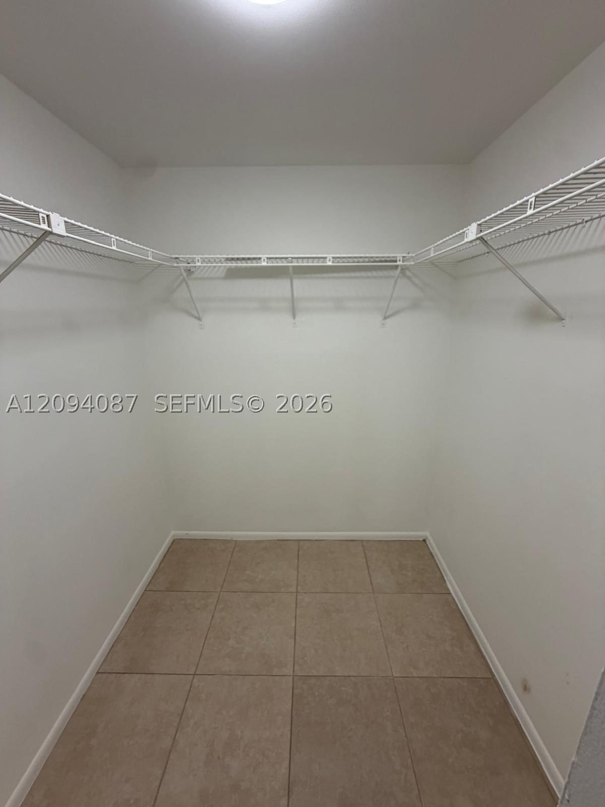 Real estate property located at 7825 Fairview Dr #202, Broward, Versailles Gardens Condo, Tamarac, FL