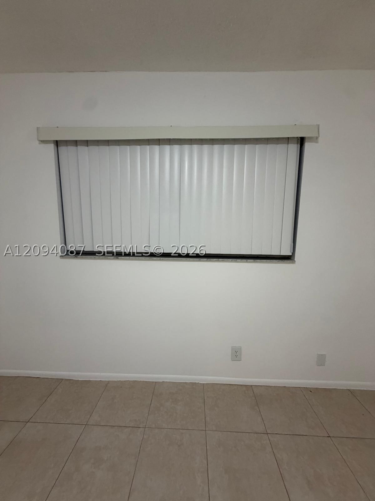 Real estate property located at 7825 Fairview Dr #202, Broward, Versailles Gardens Condo, Tamarac, FL