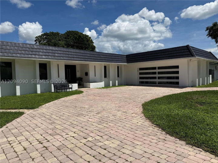 Real estate property located at 2215 204th St, Miami-dade, Highland Ranch Estates, Miami, FL