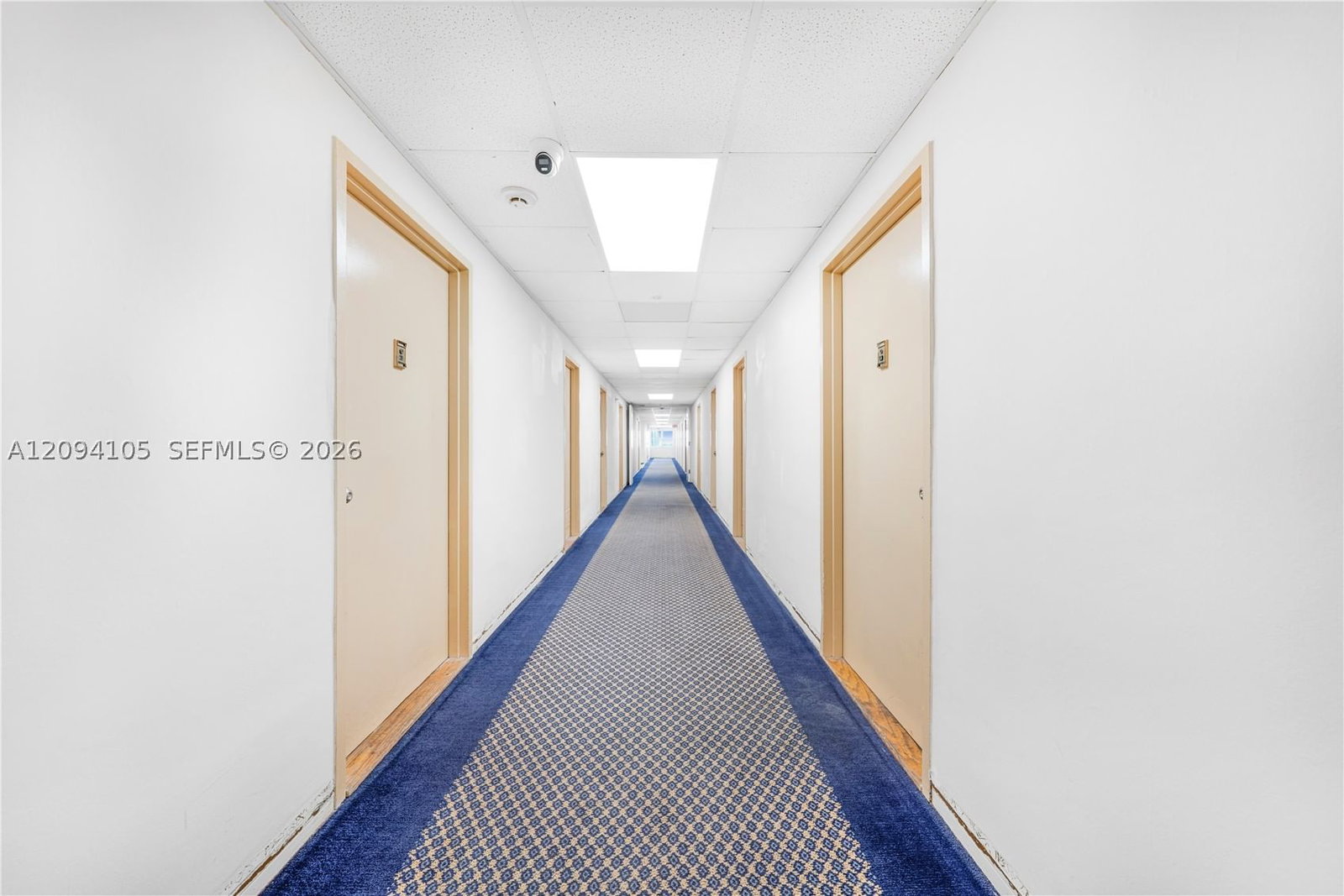 Real estate property located at 400 Kings Point Dr #1427, Miami-dade, Coastal Towers Condo, Sunny Isles Beach, FL