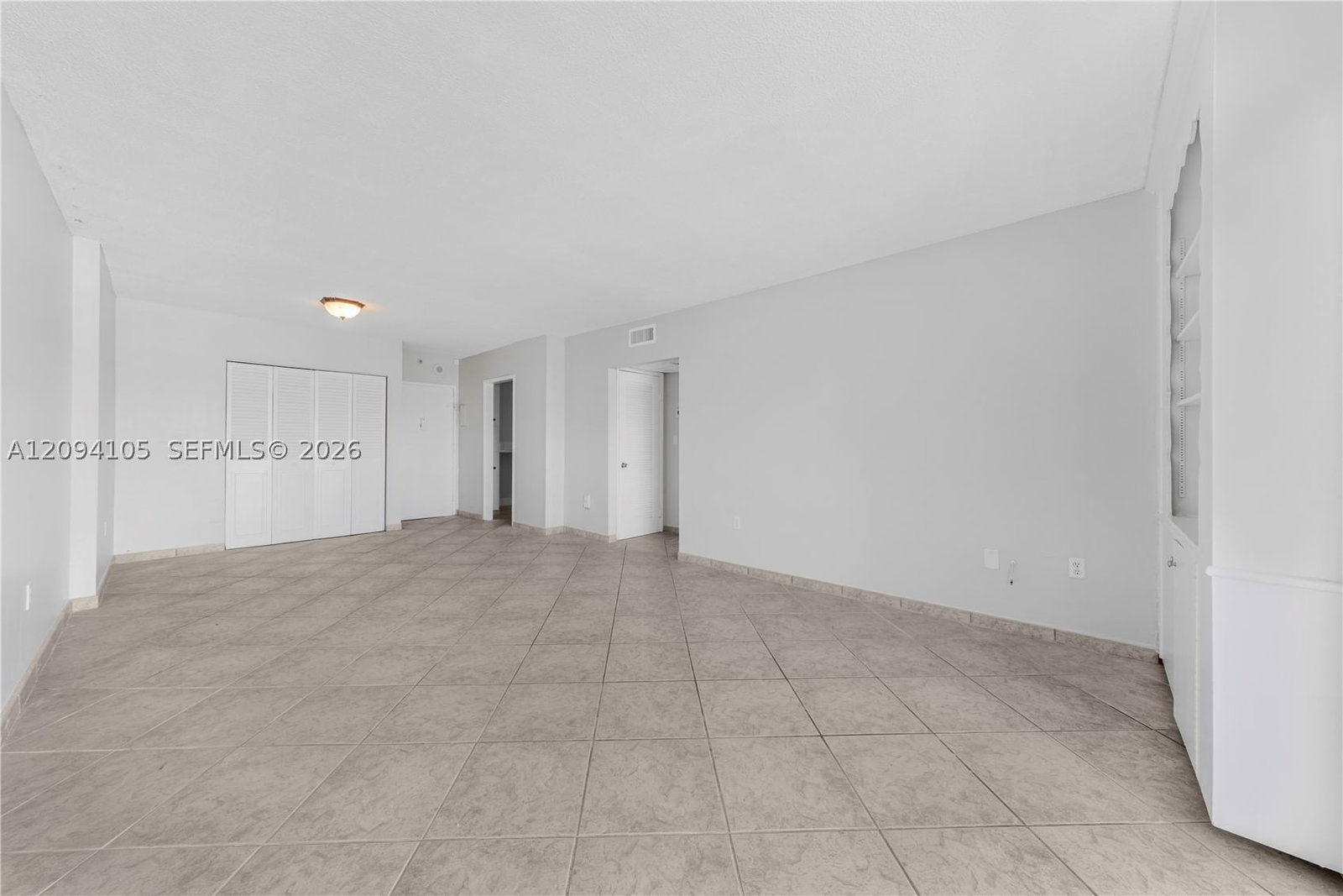 Real estate property located at 400 Kings Point Dr #1427, Miami-dade, Coastal Towers Condo, Sunny Isles Beach, FL
