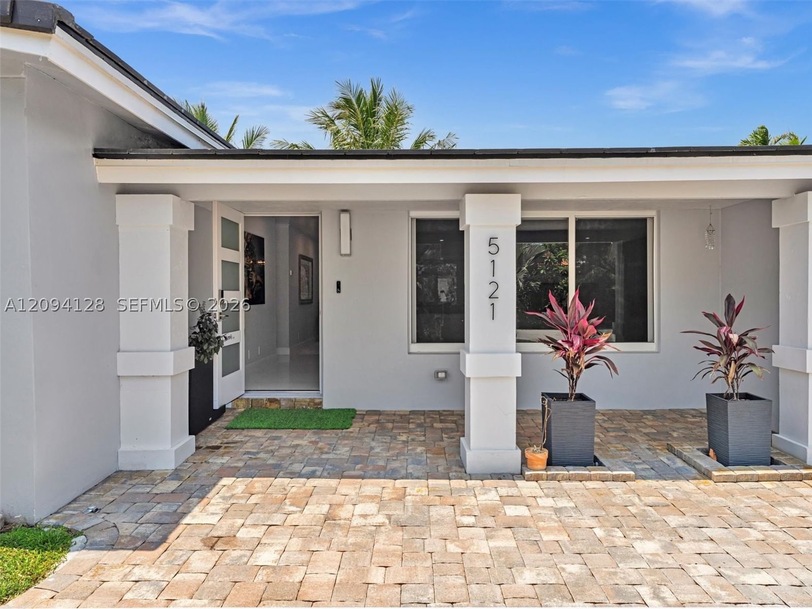 Real estate property located at 5121 30th Ter, Broward, Pompano Waterway Estates, Lighthouse Point, FL