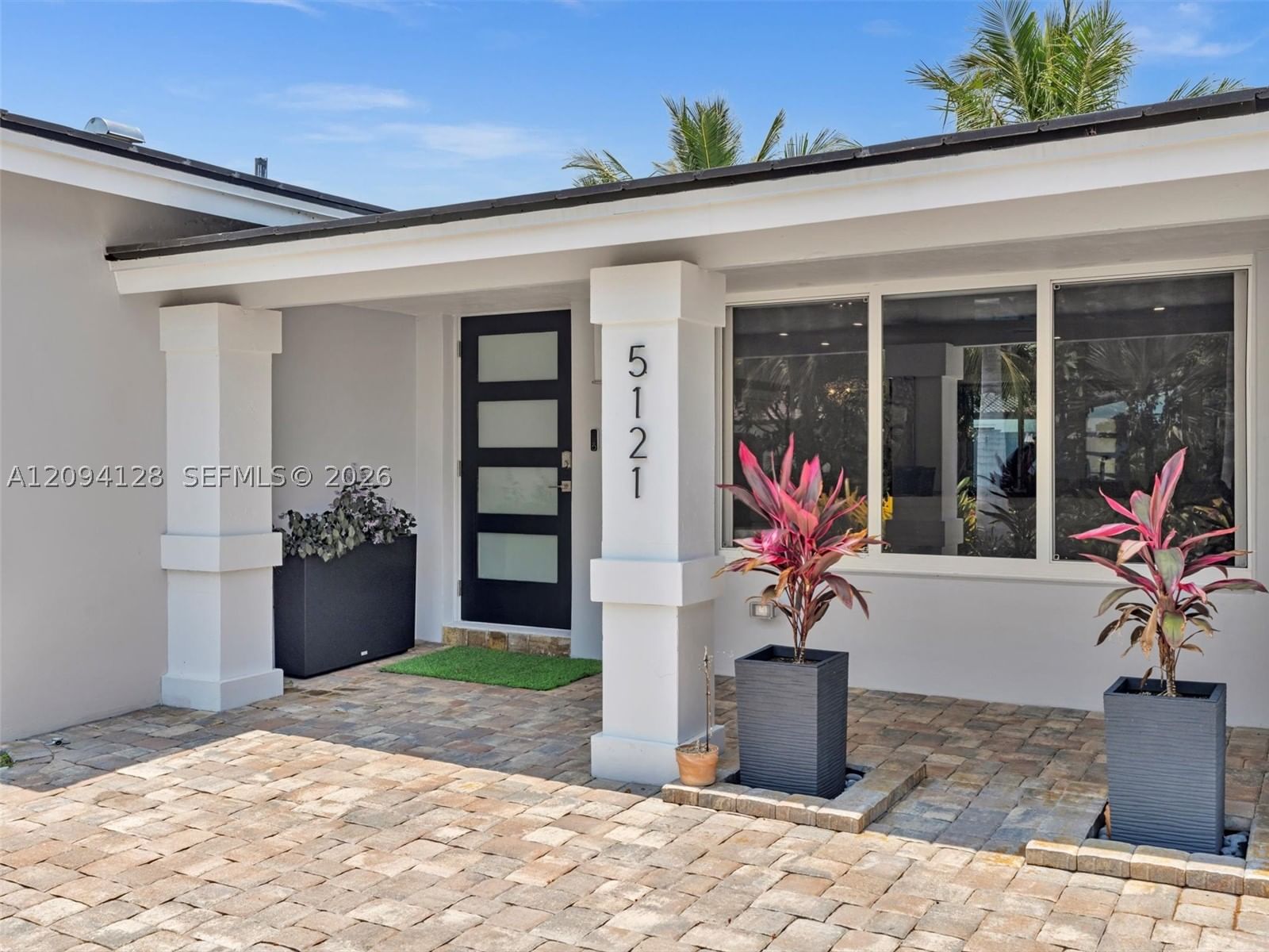Real estate property located at 5121 30th Ter, Broward, Pompano Waterway Estates, Lighthouse Point, FL