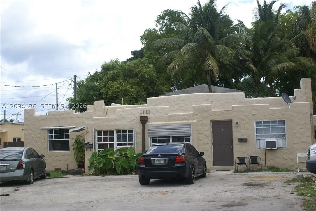 Real estate property located at 1111 22nd Ave, Broward, Hollywood Terr No 2, Hollywood, FL