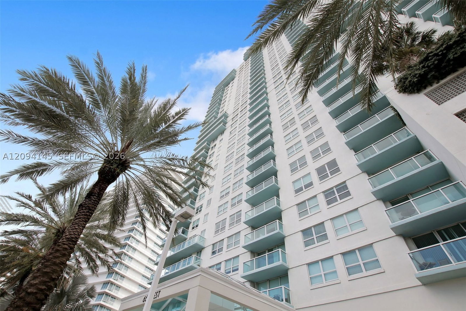 Real estate property located at 650 West Ave #2206, Miami-dade, The Floridian Condo, Miami Beach, FL